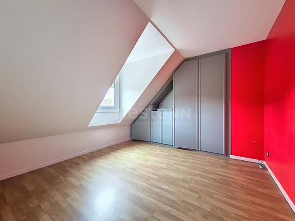 Maison Proche centre et école Lamorlaye 4 chambres