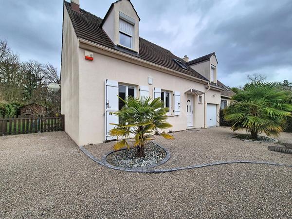 Maison Proche centre et école Lamorlaye 4 chambres