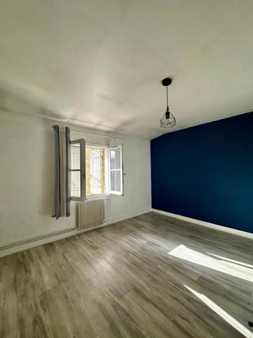 Maison de ville - 2 appartements et jardin