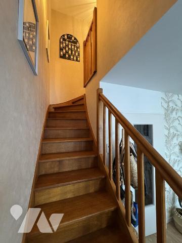 DOL DE BRETAGNE -APPARTEMENT DE TYPE 2 EN DUPLEX + UN BOX