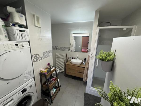 DOL DE BRETAGNE -APPARTEMENT DE TYPE 2 EN DUPLEX + UN BOX