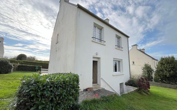 Maison à vendre    5 pièces • 86,31 m2 Carhaix-Plouguer
