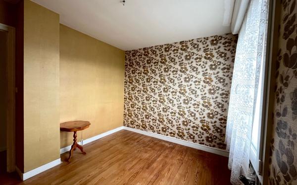 Maison à vendre    5 pièces • 86,31 m2 Carhaix-Plouguer