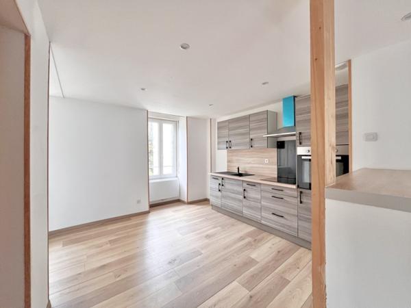 Appartement à louer |  St-Martin-des-Champs |  3 pièces | 65 m²