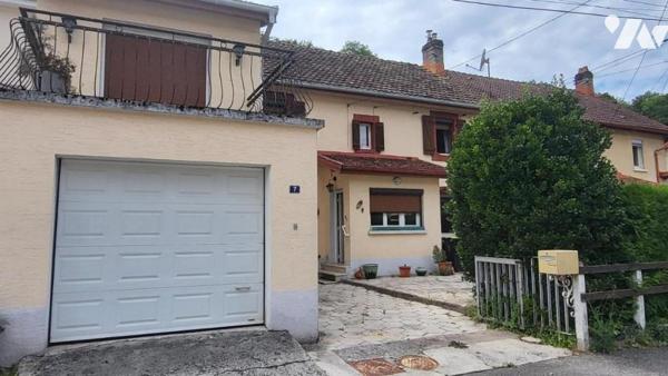Hérimoncourt, maison mitoyenne quatre pièces avec garage
