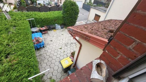 Hérimoncourt, maison mitoyenne quatre pièces avec garage