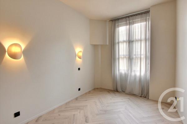 Appartement F4 à vendre  4 pièces - 92,12 m2 BEAUSOLEIL - 06