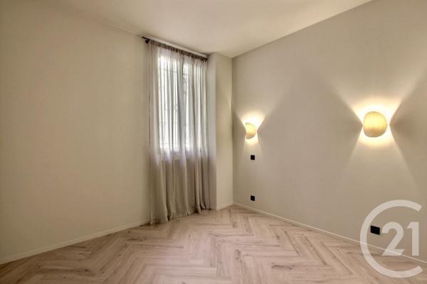 Appartement F4 à vendre  4 pièces - 92,12 m2 BEAUSOLEIL - 06