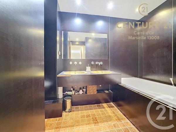 Appartement T2 à vendre  2 pièces - 75,07 m 2   MARSEILLE  - 13008