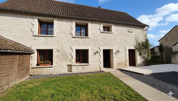 MAISON ANCIENNE AU CENTRE DE NAINTRE