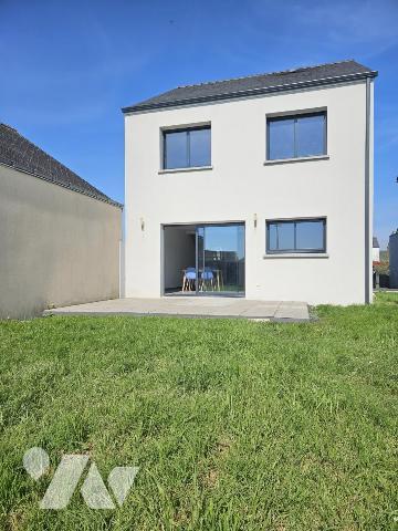 SAINTE-LUCE-SUR-LOIRE, maison 3 chambres, garage, jardin