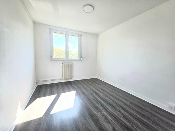 Appartement dernier étage rénové