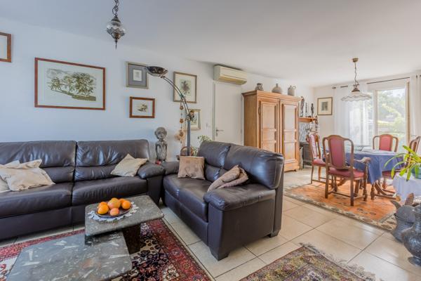 SIGEAN : Charmante maison avec piscine/sauna et garage