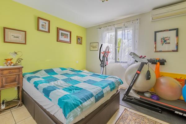 SIGEAN : Charmante maison avec piscine/sauna et garage