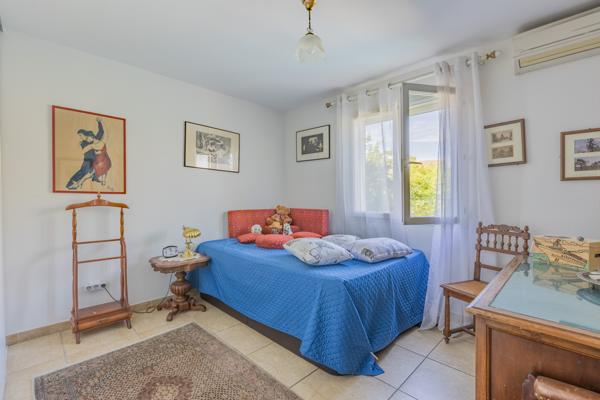 SIGEAN : Charmante maison avec piscine/sauna et garage