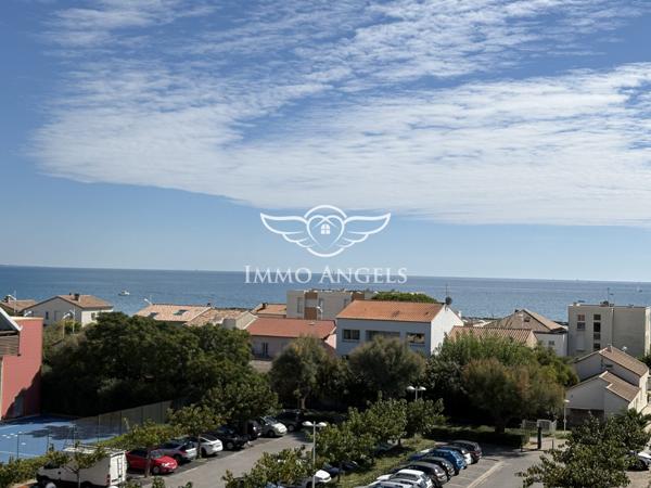 STUDIO MEUBLE EN PARFAIT ETAT AVEC TERRASSE VUE MER