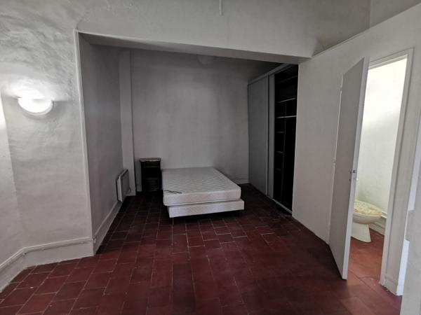 Rians (83560) Maison de village garage et balcon