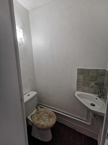 Rians (83560) Maison de village garage et balcon