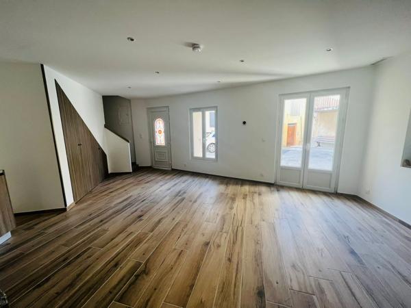 Maison de village T4 parfait état - Sainte Tulle - Réf. 208
