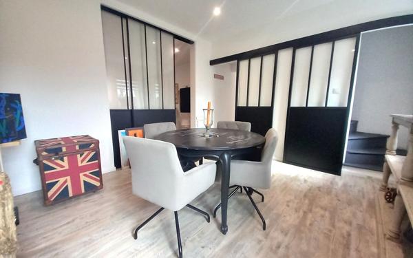 Maison à vendre    3 pièces •  Montceau-les-Mines