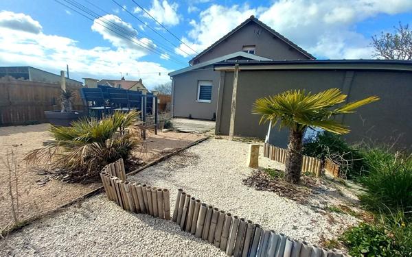 Maison à vendre    3 pièces •  Montceau-les-Mines