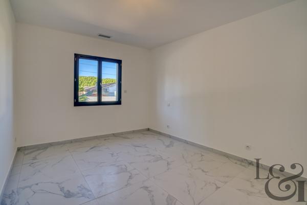 Maison de plain-pied neuve à vendre à Villeneuve-sur-Lot