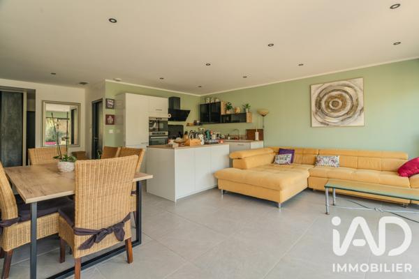 Maison à vendre 4 pièces 92 m² Morières-lès-Avignon