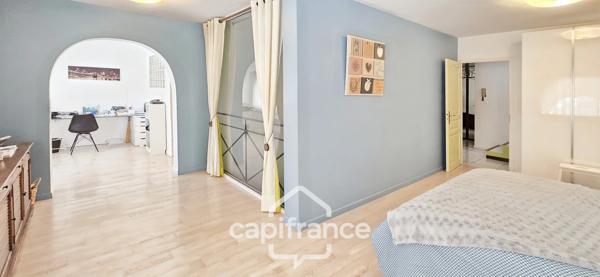 Appartement 6 pièces + 1 garage double TOULON (83)