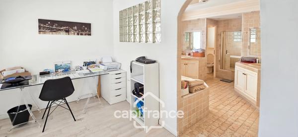 Appartement 6 pièces + 1 garage double TOULON (83)