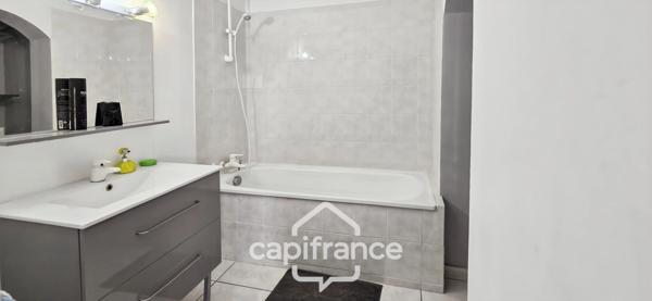 Appartement 6 pièces + 1 garage double TOULON (83)