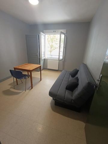 Studio meublé n°14 – 16,07 m² – 1er étage, Saint-Nazaire