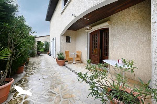 Maison à vendre |  Angoulême |  7 pièces | 230 m²