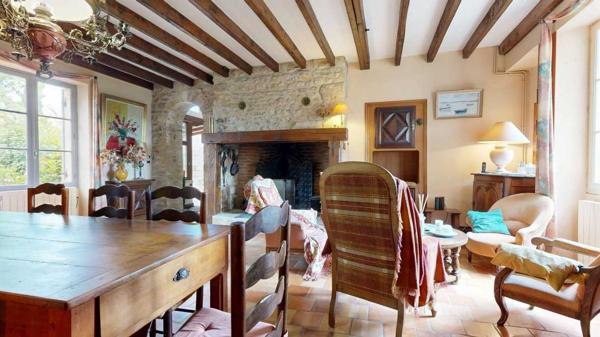 Maison ancienne - Saint-cyprien Demeure de caractère de 235 m², 5 chambres, dépendances et puits, proche des commerces