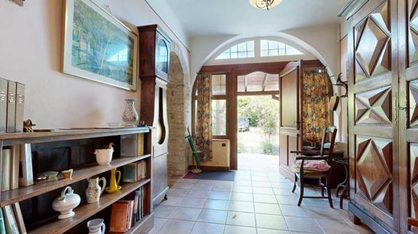 Maison ancienne - Saint-cyprien Demeure de caractère de 235 m², 5 chambres, dépendances et puits, proche des commerces