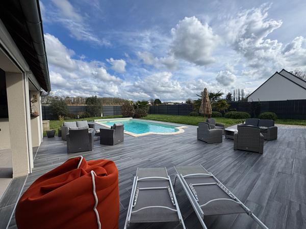 Maison d'architecte avec piscine -Prestations haut de gamme - Montlouis-sur-Loire