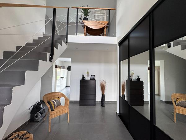 Maison d'architecte avec piscine -Prestations haut de gamme - Montlouis-sur-Loire