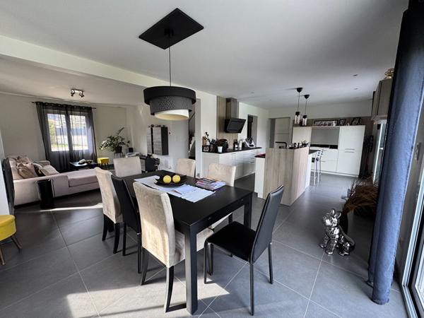 Maison d'architecte avec piscine -Prestations haut de gamme - Montlouis-sur-Loire