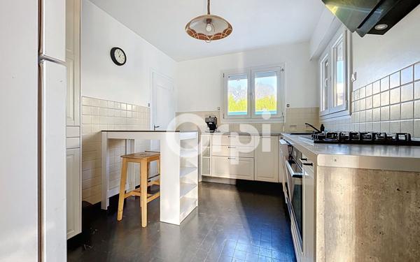 Maison à vendre    3 pièces • 78,50 m2 Lamorlaye