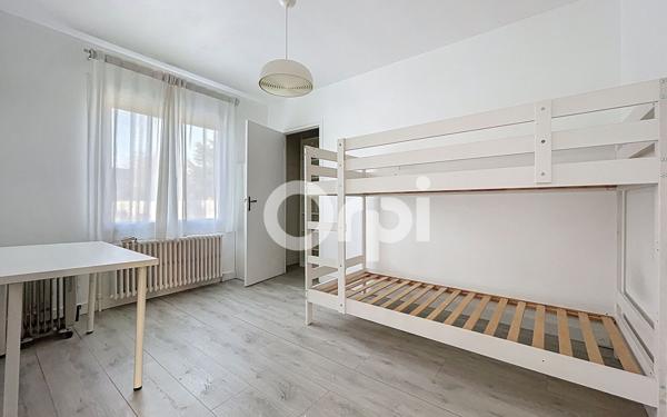 Maison à vendre    3 pièces • 78,50 m2 Lamorlaye