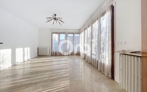 Maison à vendre    3 pièces • 78,50 m2 Lamorlaye