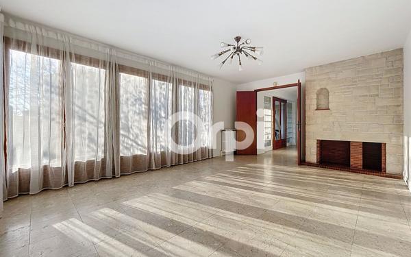 Maison à vendre    3 pièces • 78,50 m2 Lamorlaye