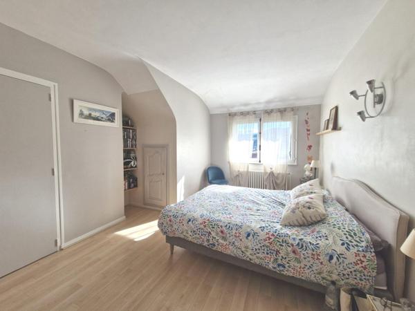 Maison individuelle 8 pièces, 179 m²