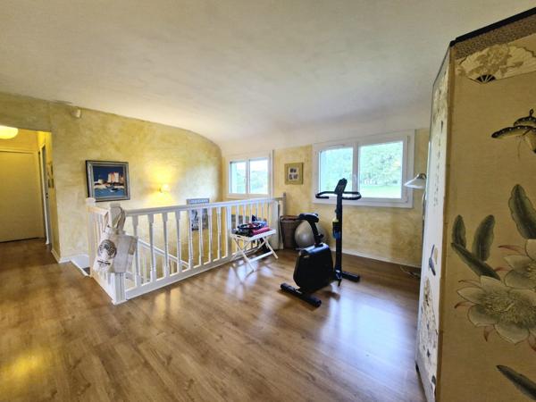 Maison individuelle 8 pièces, 179 m²