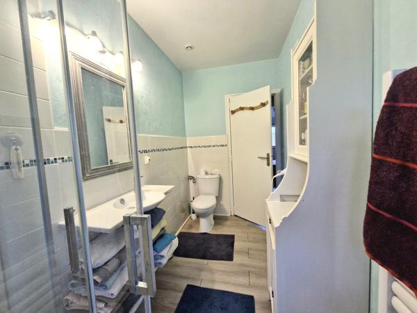 Maison individuelle 8 pièces, 179 m²