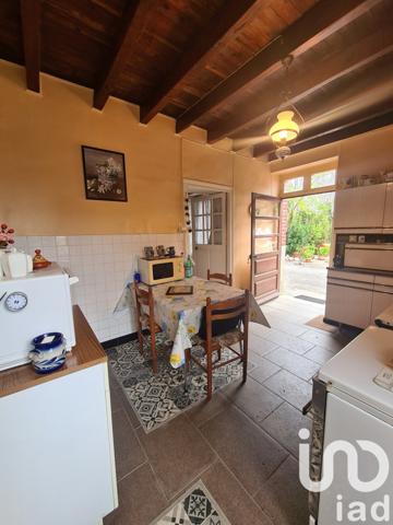 Maison 7 pièces de 159 m² à Magnac-Laval (87190)