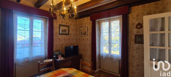 Maison 7 pièces de 159 m² à Magnac-Laval (87190)