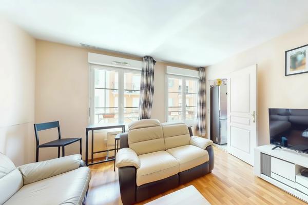 INVESTISSEMENT LOCATIF CLÉ EN MAIN - APPARTEMENT T2 AVEC PARKING - LOCATAIRE EN PLACE