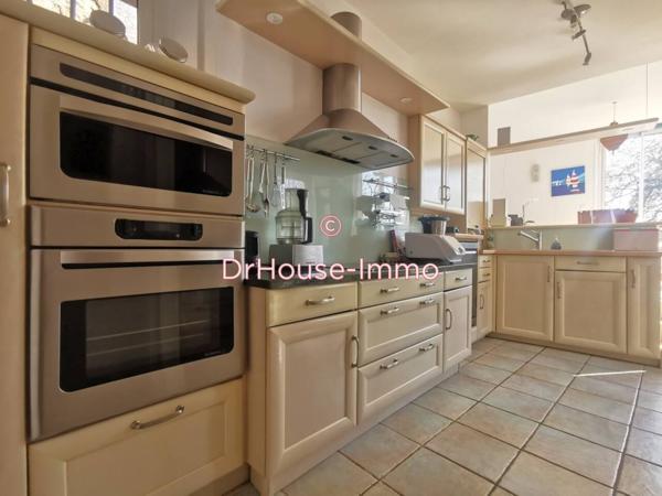 Maison à vendre 11 pièces de 240 m²