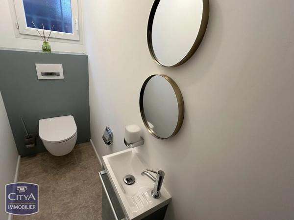 Maison à vendre 8 pièces 240m² Luynes (37230)