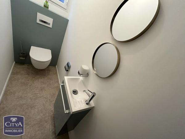 Maison à vendre 8 pièces 240m² Luynes (37230)
